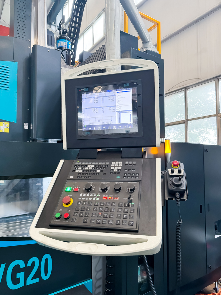 VG20 Köprü Tipi CNC Dik İşleme Merkezi