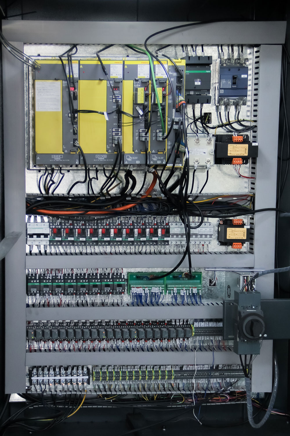 VG42 Köprü Tipi CNC Dik İşleme Merkezi